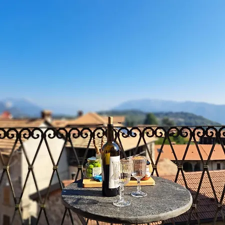 Storico Con Giardino Soleggiato - Via Rinaldi *