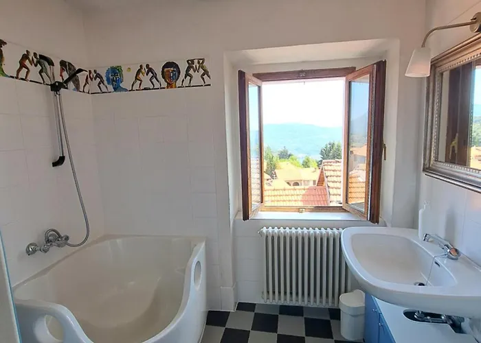 Soleggiato Con Vista Panoramica - Via Rinaldi * Arto Centonara